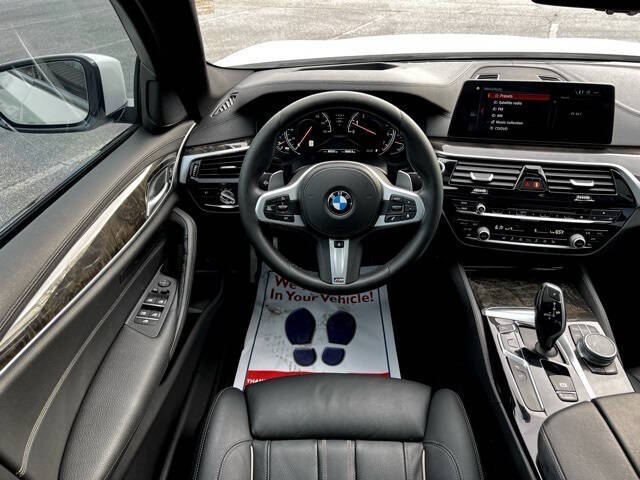 BMW5 Series32
