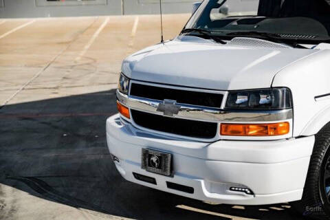 2023 Chevrolet Express 2500