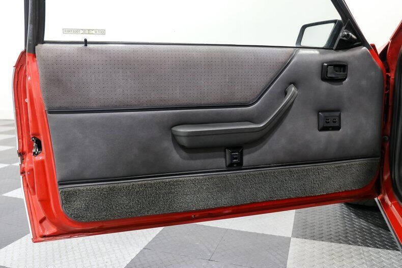 1985 Ford Mustang SVO Turbo