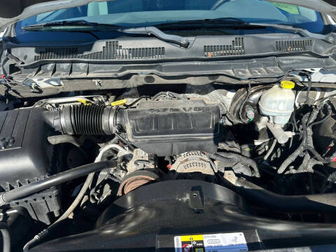 2013 RAM 1500 SLT