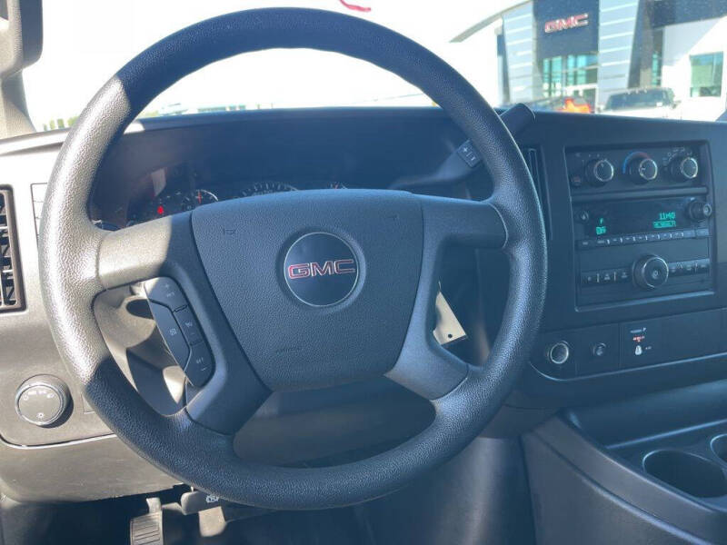 2023 GMC Savana 2500