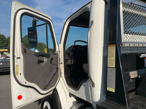 2011 Freightliner M2 112V