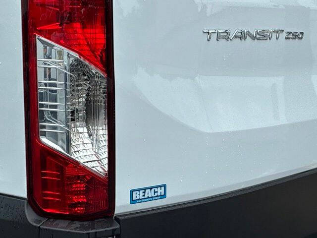 2025 Ford Transit