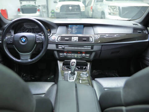 2012 BMW 5 Series 528i