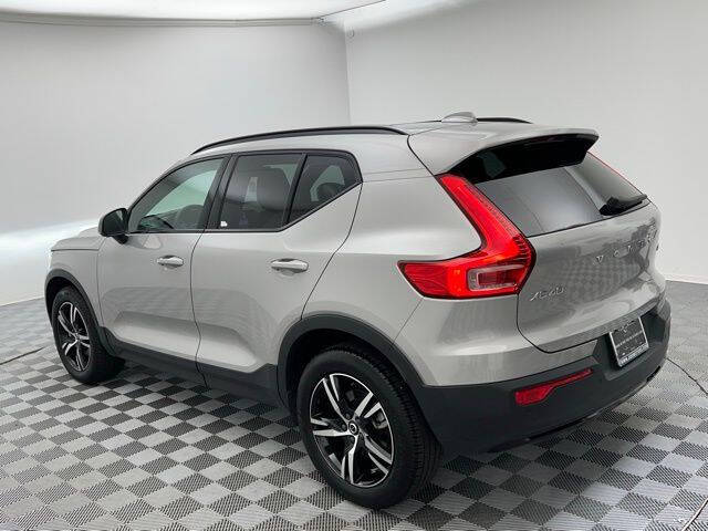 2024 Volvo XC40
