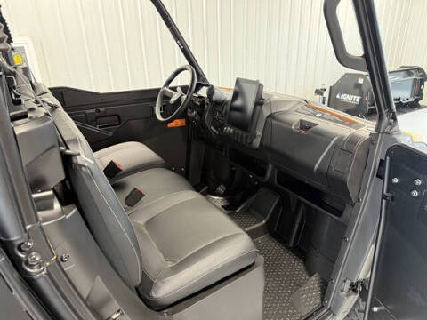 2025 Segway UT10 CREW