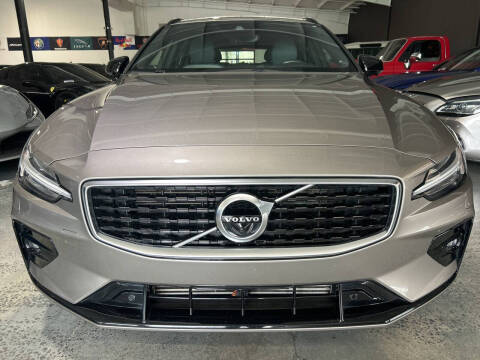 2020 Volvo V60 T5 R-Design