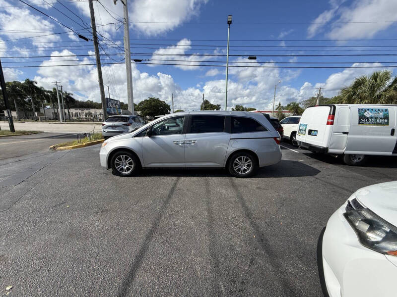 2011 Honda Odyssey EX-L w/DVD