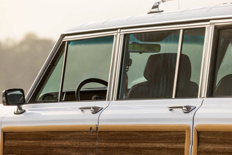 1989 Jeep Grand Wagoneer