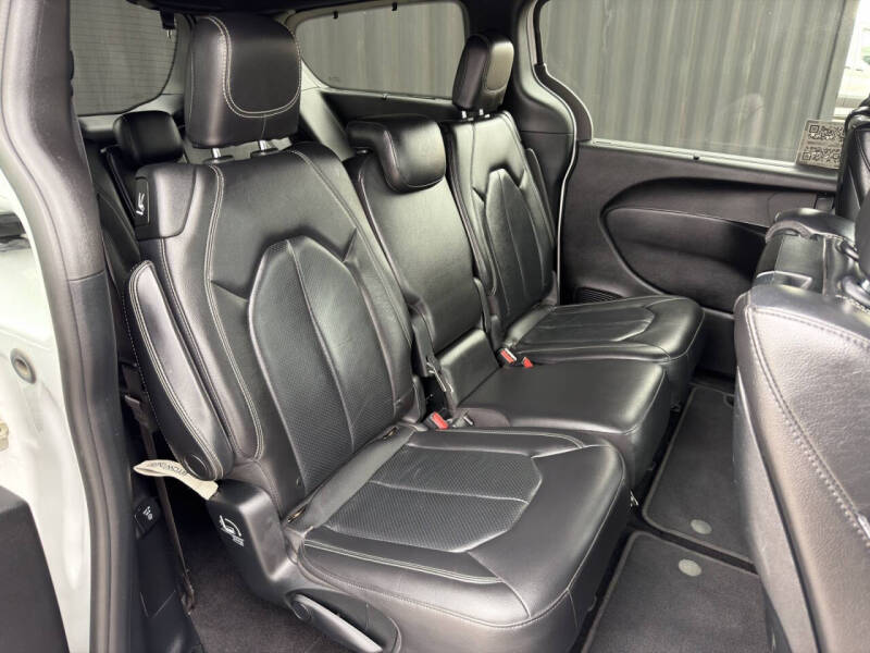 2019 Chrysler Pacifica Touring L Plus