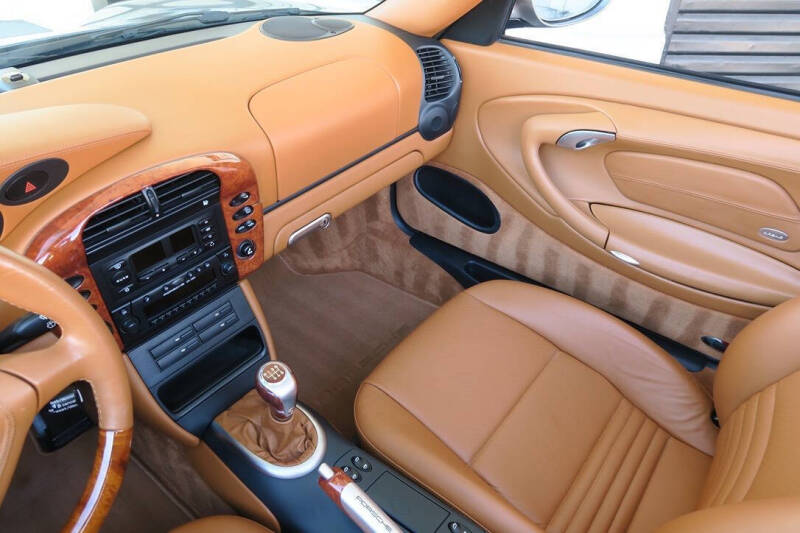 2002 Porsche 911 Carrera