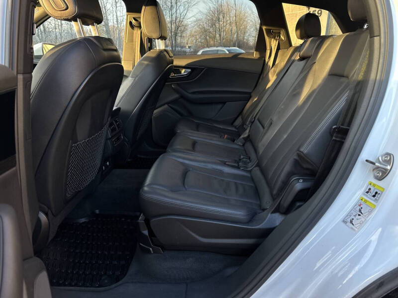2019 Audi Q7 quattro SE Premium 55 TFSI
