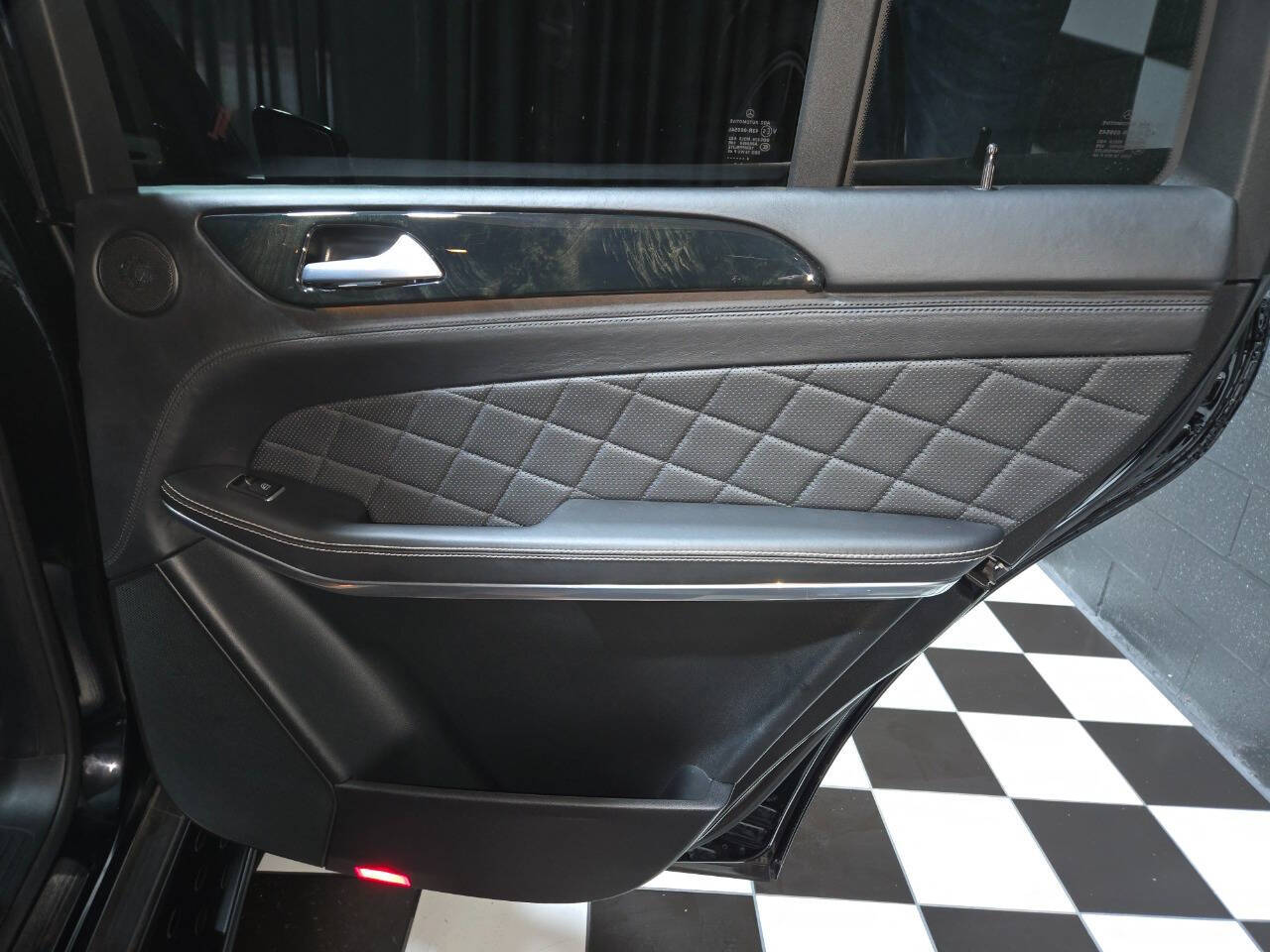 2015 Mercedes-Benz GL-Class 58