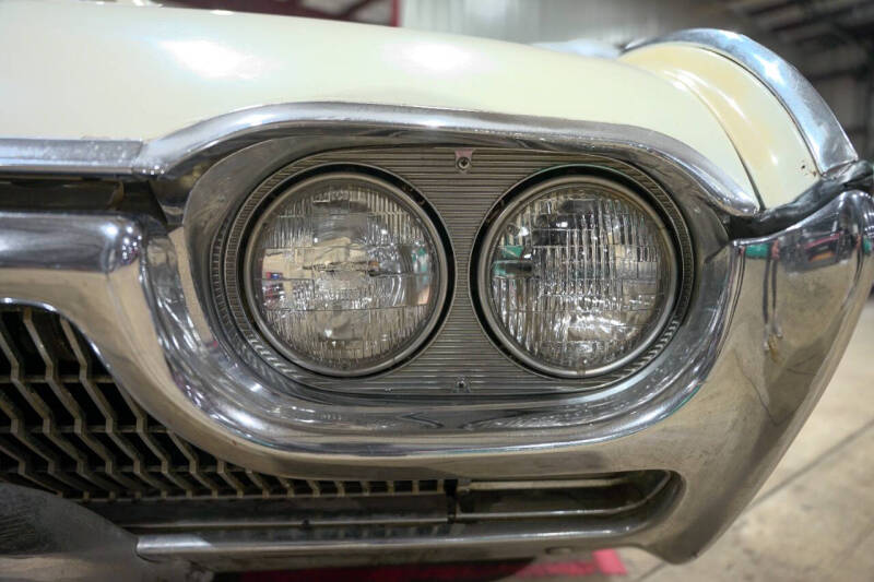 1963 Ford Thunderbird