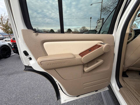 2010 Ford Explorer Eddie Bauer