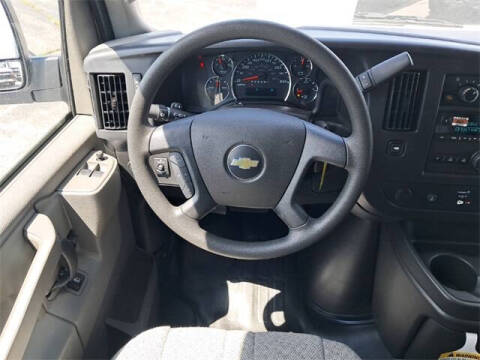 2025 Chevrolet Express 2500