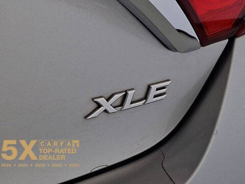 2017 Toyota Camry Hybrid XLE