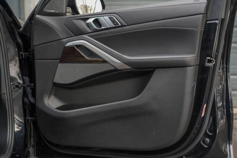 2021 BMW X6 xDrive40i