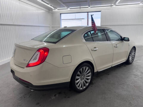 2014 Lincoln MKS