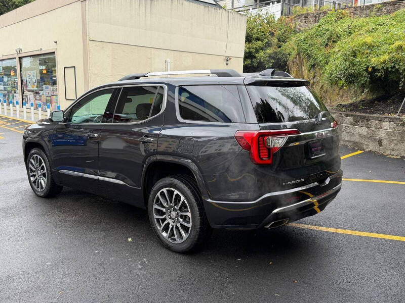 2020 GMC Acadia Denali