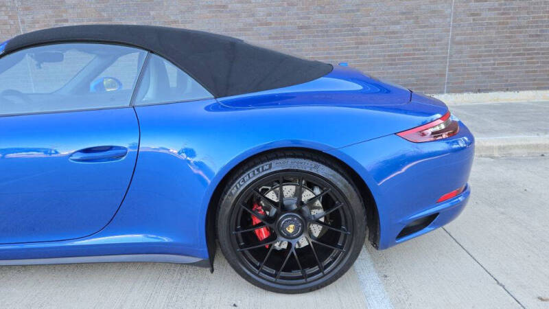 2017 Porsche 911 Carrera GTS