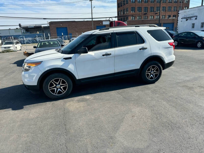 2013 Ford Explorer Base photo 8