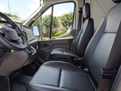 2025 Ford Transit 250