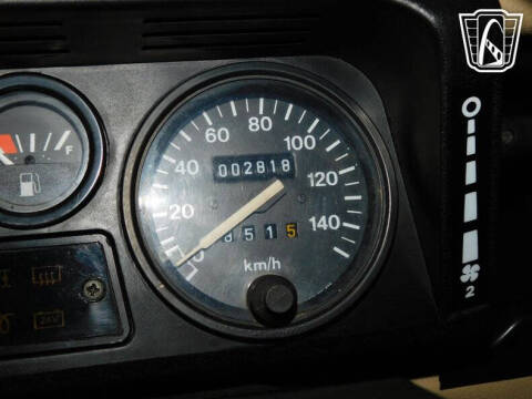 1987 Land Rover Defender