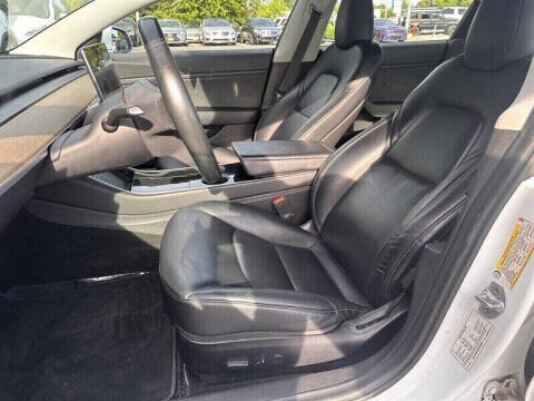 2019 Tesla Model 3 Standard Range Plus