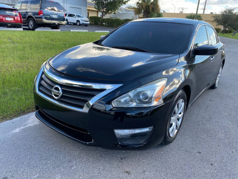 2014 Nissan Altima for sale at Roadmaster Auto Sales in Pompano Beach FL
