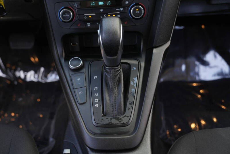 2017 Ford Focus SE