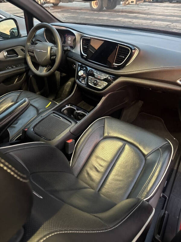 2025 Chrysler Pacifica Limited