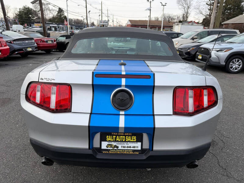 2012 Ford Mustang V6 Premium