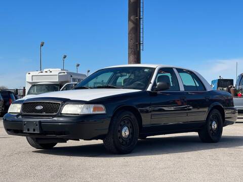 2010 Ford Crown Victoria for sale at Chiefs Auto Group in Hempstead TX