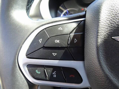 2017 Chrysler Pacifica Hybrid Premium