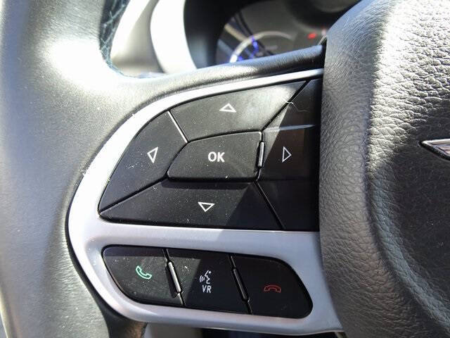 2017 Chrysler Pacifica Hybrid Premium