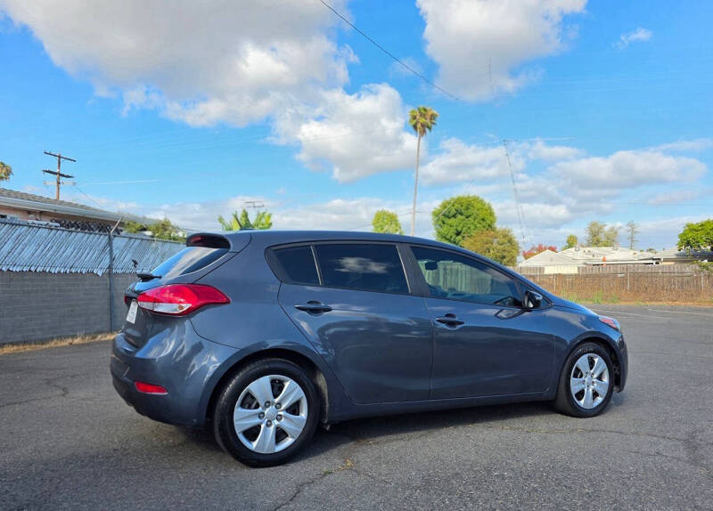 2016 Kia Forte5 LX
