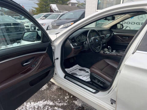 2015 BMW 5 Series 528i xDrive