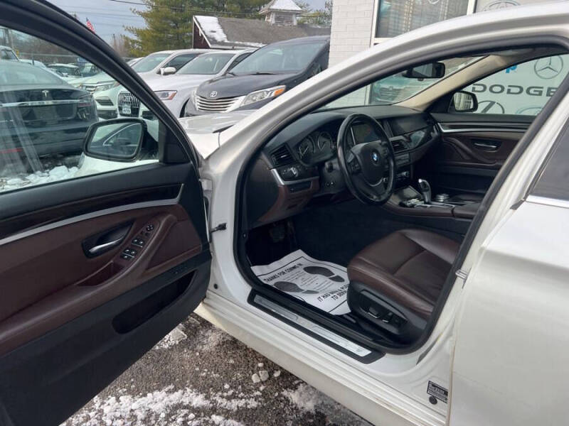 2015 BMW 5 Series 528i xDrive