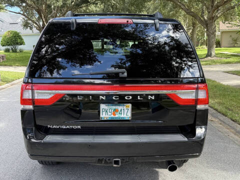 2017 Lincoln Navigator Select