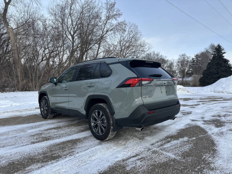 2023 Toyota RAV4 Hybrid XLE Premium
