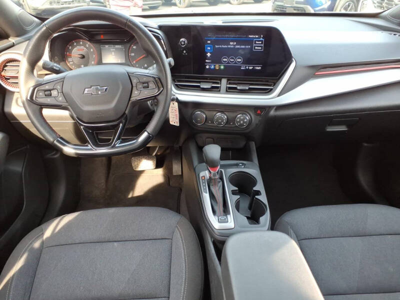 2024 Chevrolet Trax RS