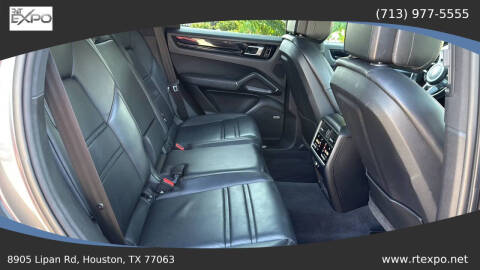 2019 Porsche Cayenne S