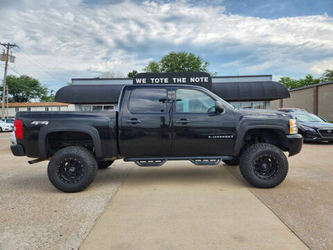 2007 Chevrolet Silverado 1500 for sale at First Choice Auto Sales in Moline IL