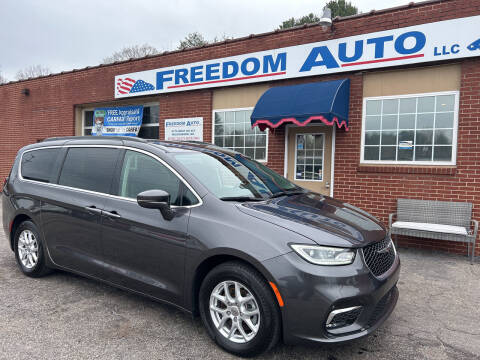 2022 Chrysler Pacifica for sale at FREEDOM AUTO LLC in Wilkesboro NC