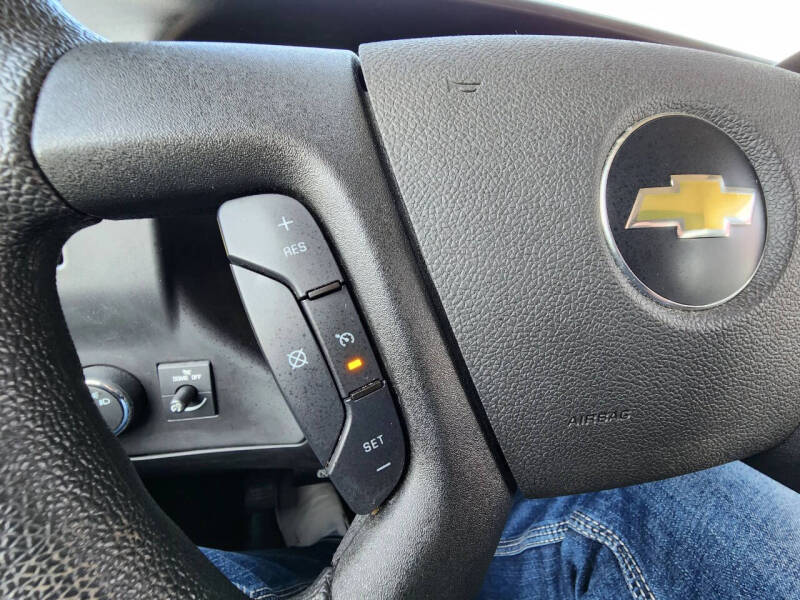 2023 Chevrolet Express 2500