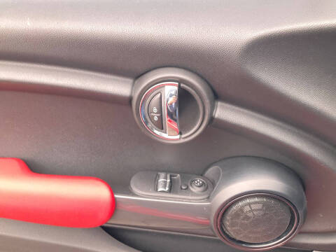 2017 MINI Hardtop 2 Door Cooper