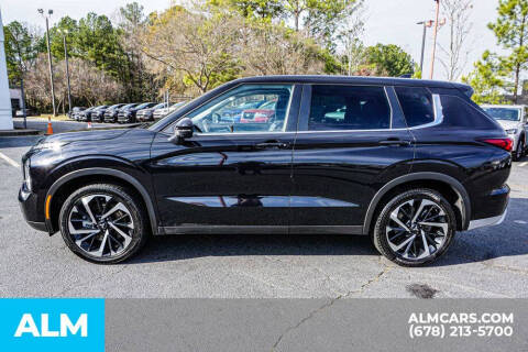 2023 Mitsubishi Outlander SE