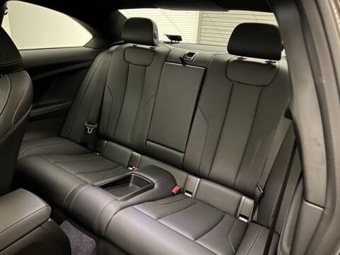 2025 BMW 2 Series 230i