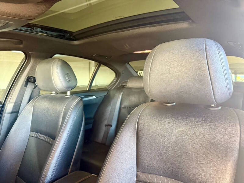 2014 BMW 5 Series 528i